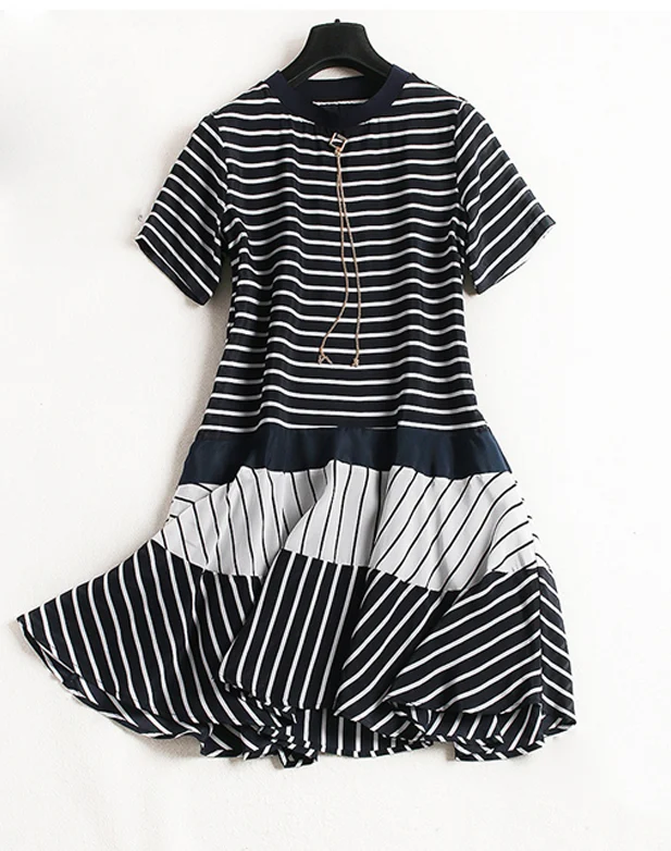 ĐẦM CỔ TRÒN PHỐI KẺ DN1304034